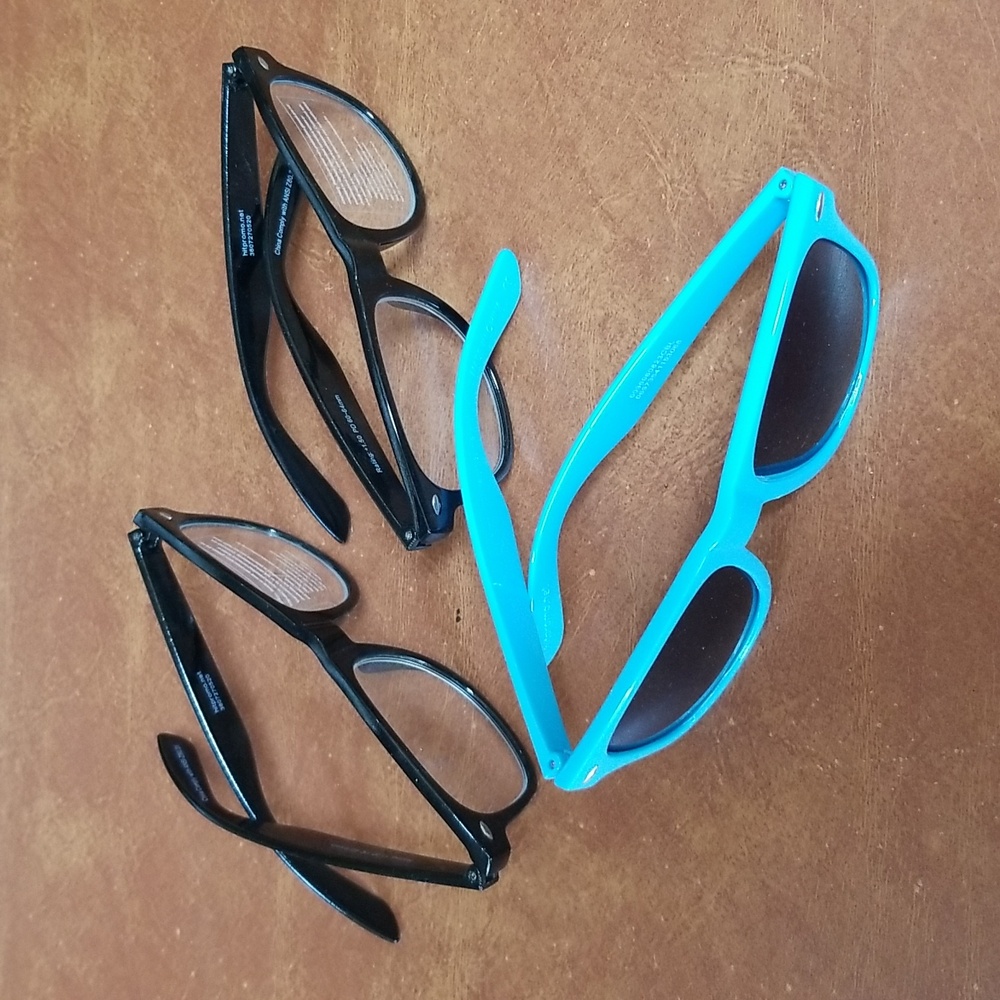 🕶3 PAIRS, SUNGLASSES & READING GLASSES